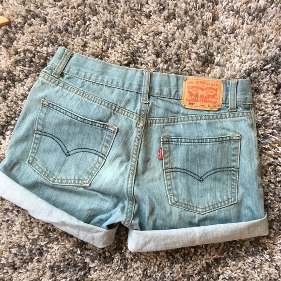 VTG High Waisted 501 Levi Shorts - Picture 4 of 5